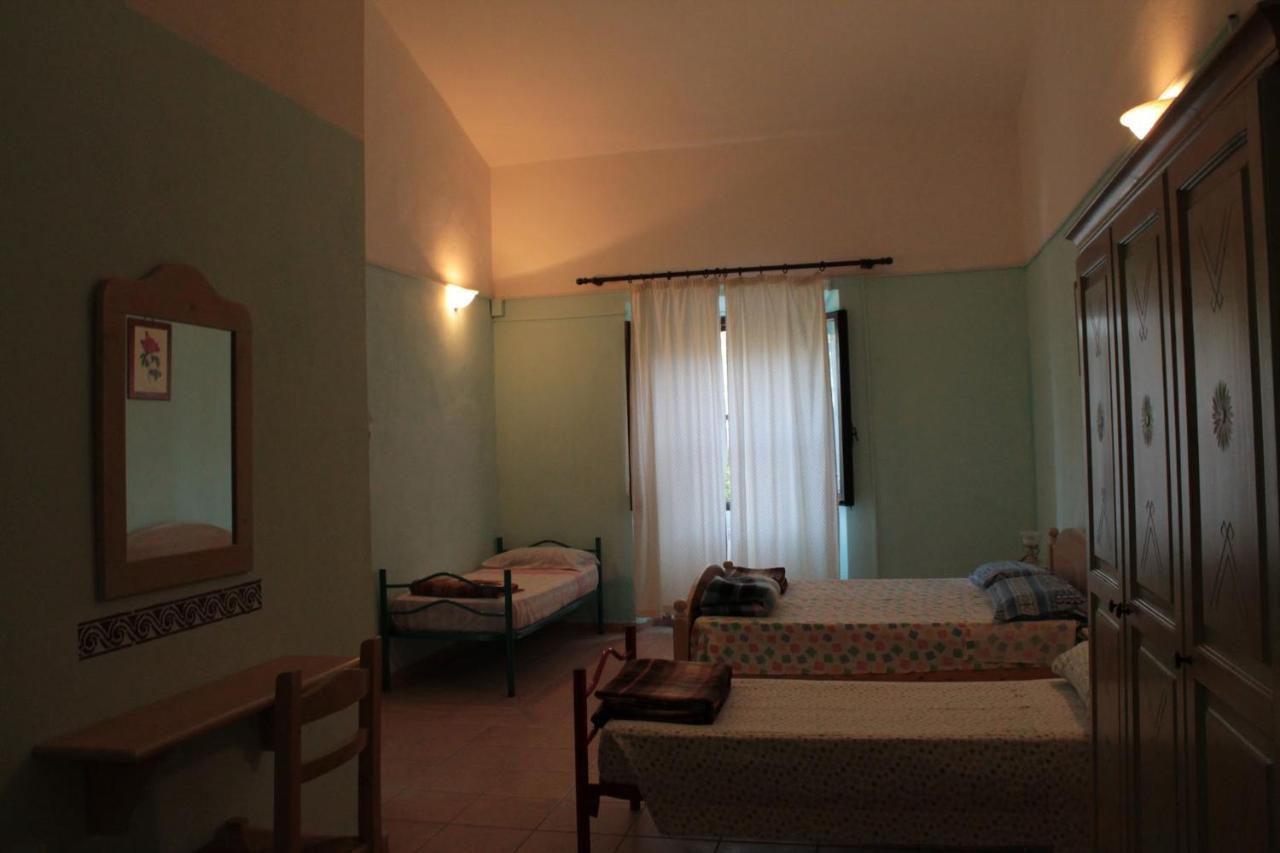 Agriturismo E Antica Fattoria Matteu Bed & Breakfast Teulada Exterior photo